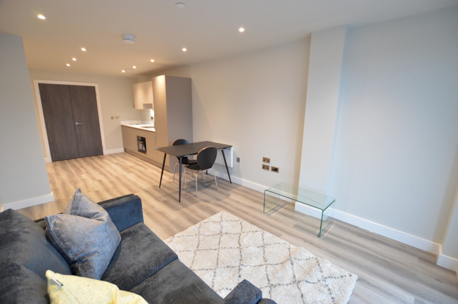 Flat Leith Close in Slough