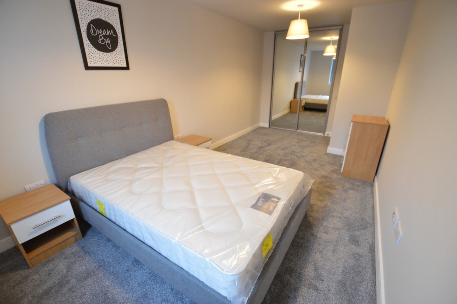 Flat Leith Close in Slough