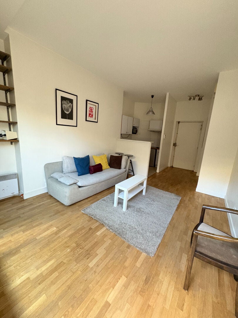 Flat Rue Louis Rouquier in Levallois-Perret