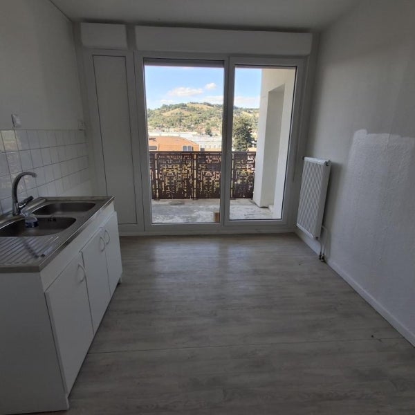 Flat Rue Rodolphe Guilland in Saint-Marcellin