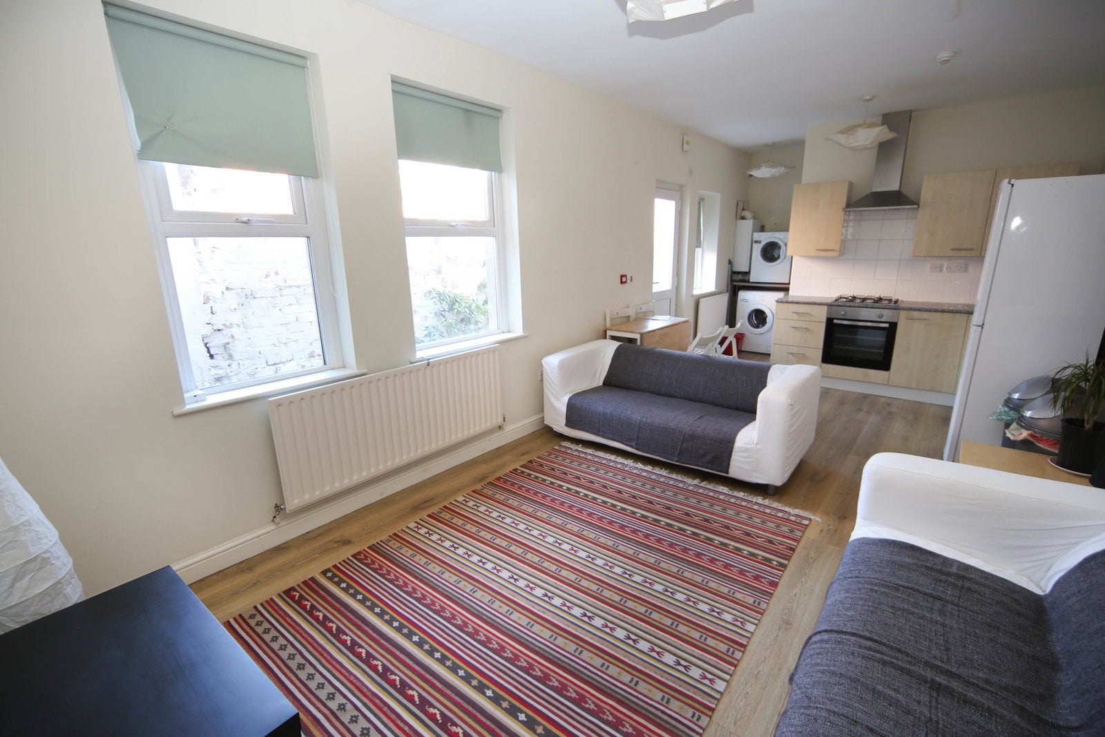 Flat Monthermer Road in Cardiff