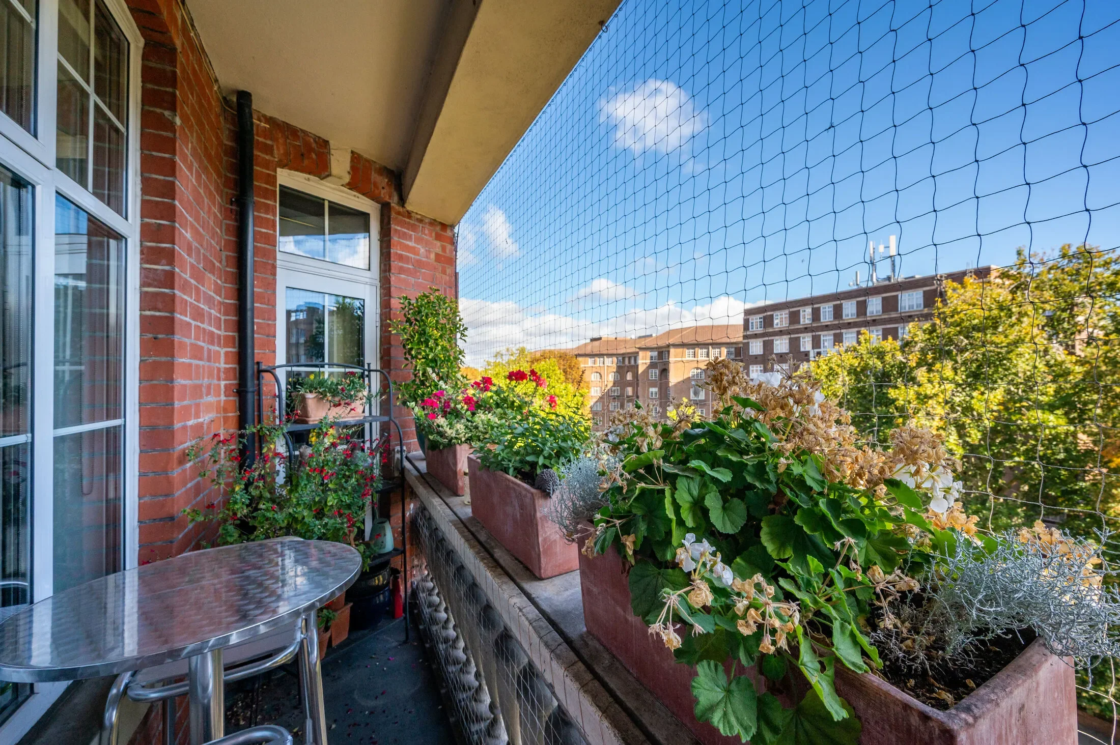 Flat Lanark Road in City of Westminster