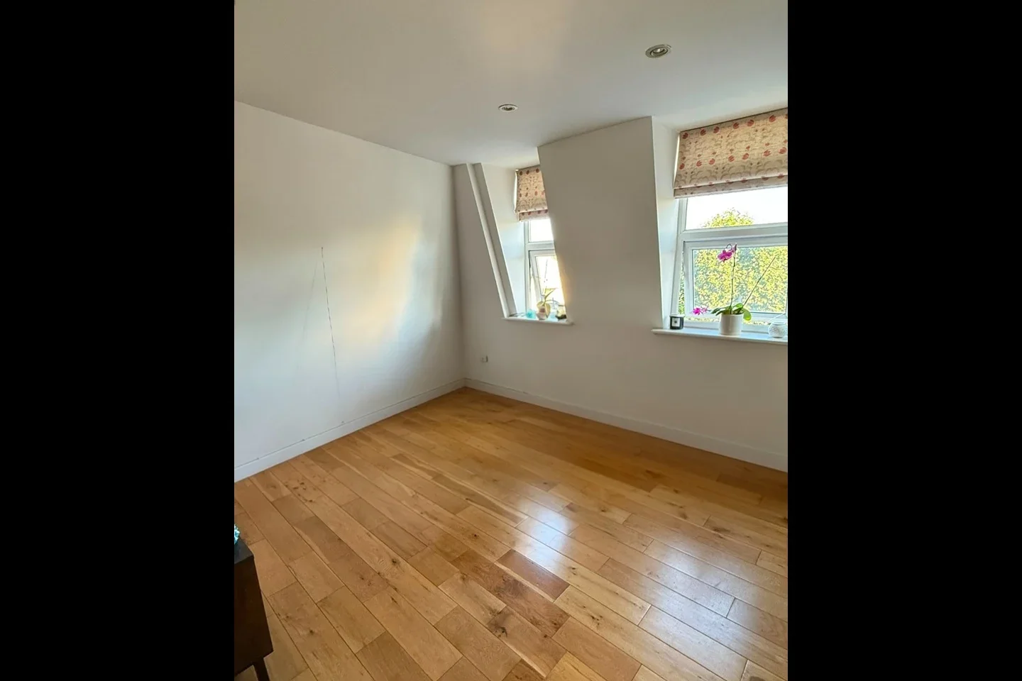 Flat Lower Mortlake Road in Greater London