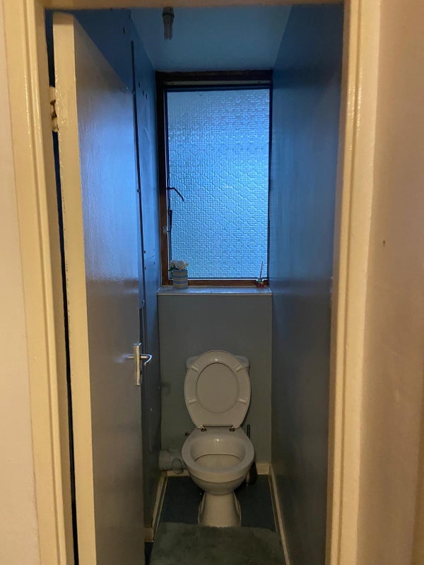 Room Swinford Gardens in Greater London