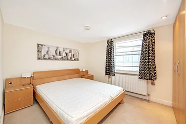 Flat Avery Row in City of Westminster