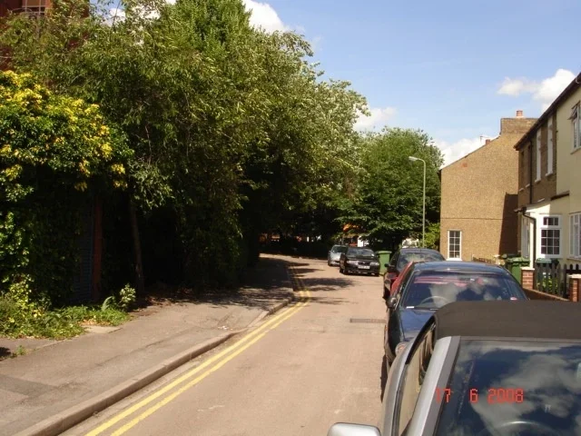 Flat George Street in Borough of Spelthorne