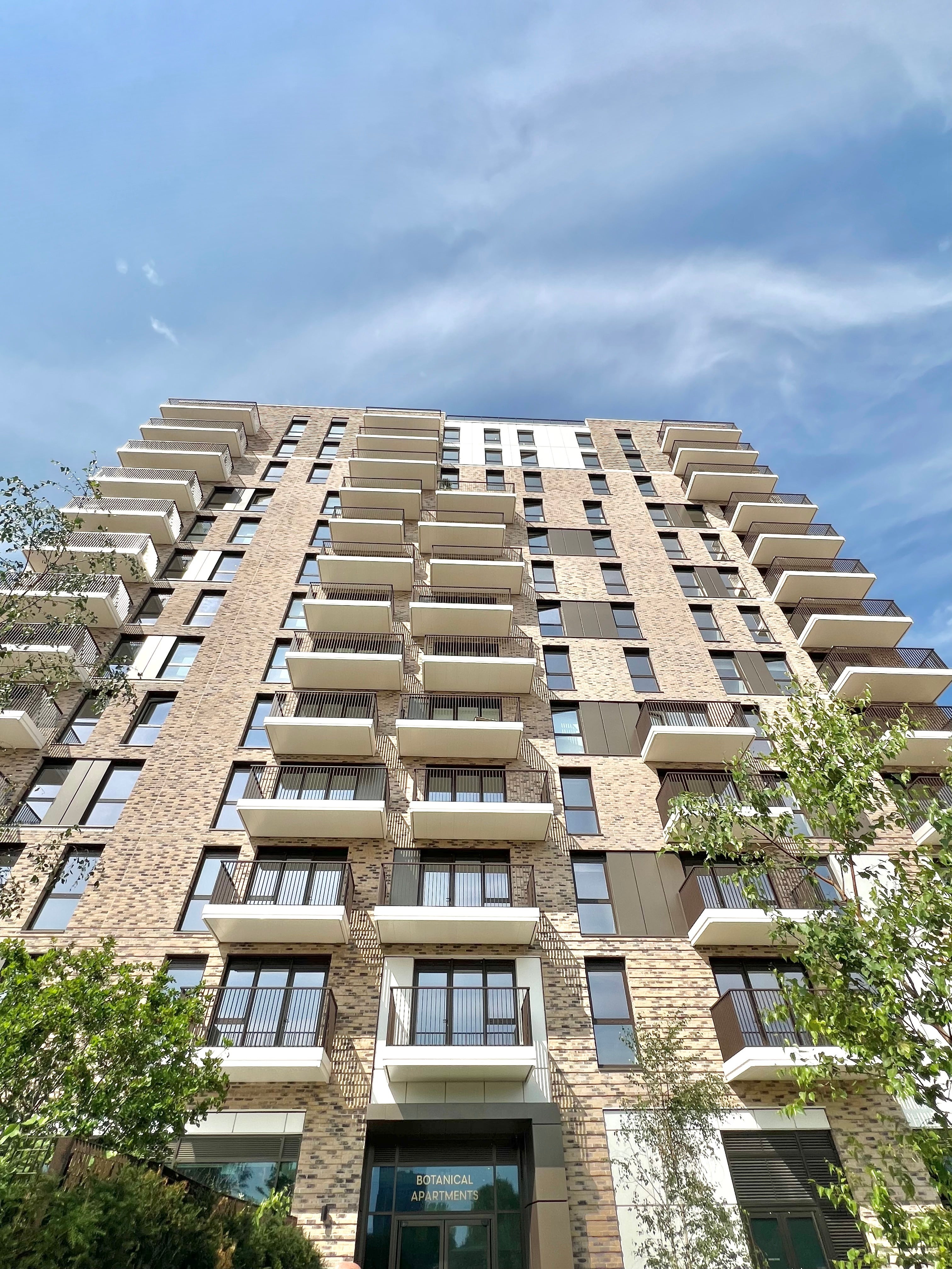 Flat Bow Common Lane in Greater London