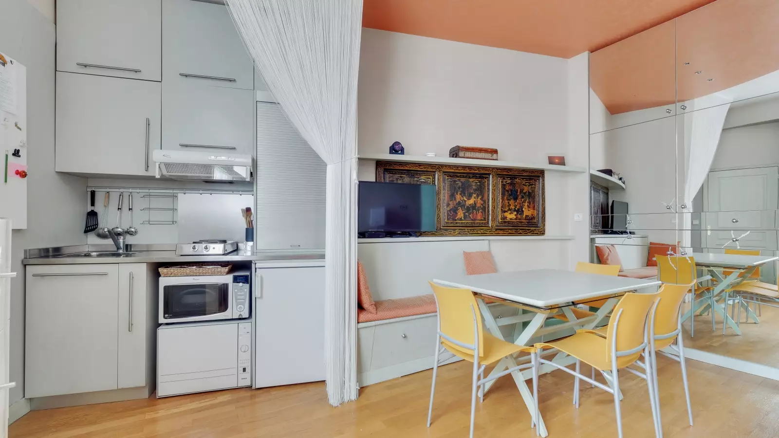 Appartement Rue Roquépine à Paris