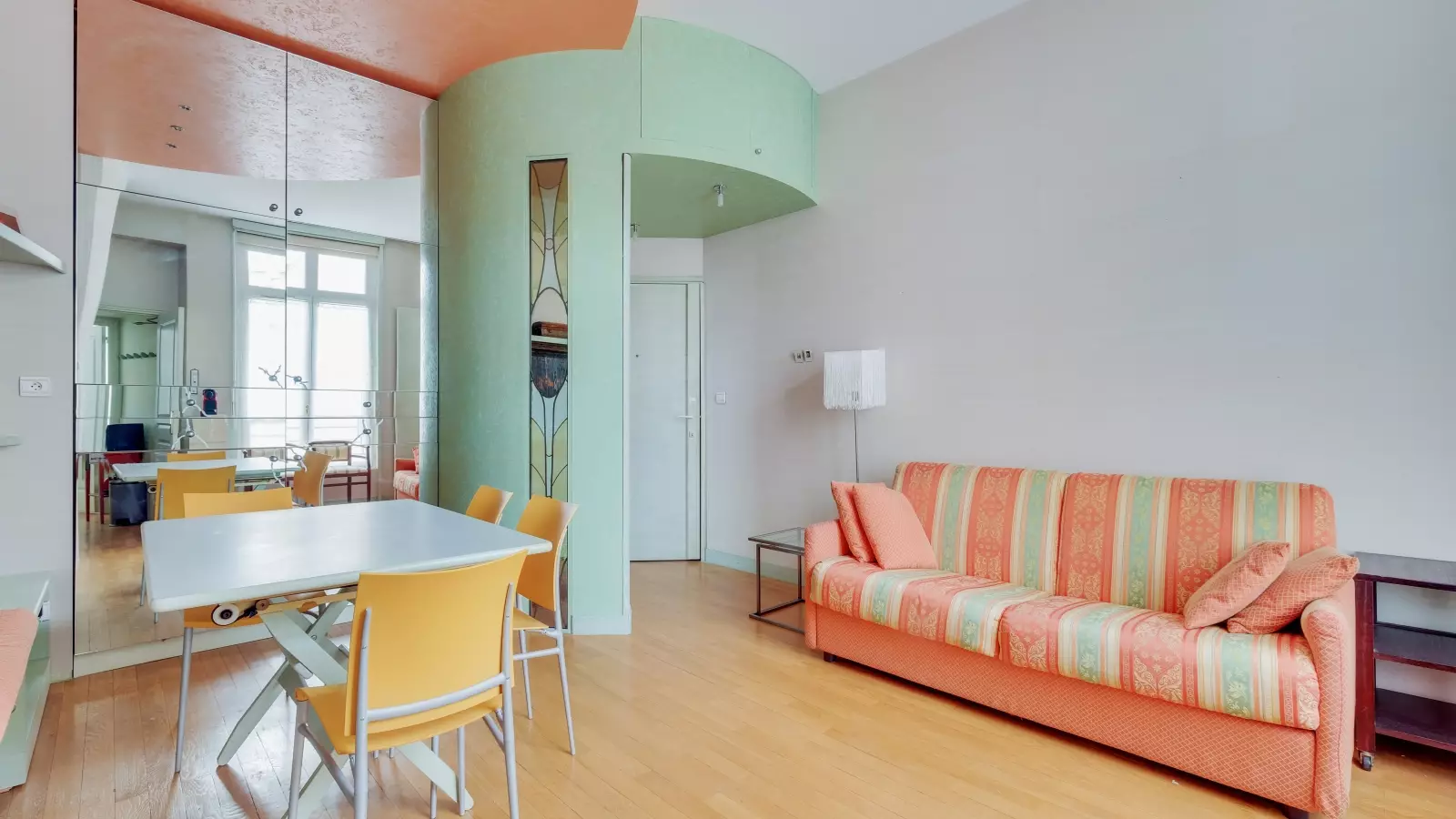 Appartement Rue Roquépine à Paris