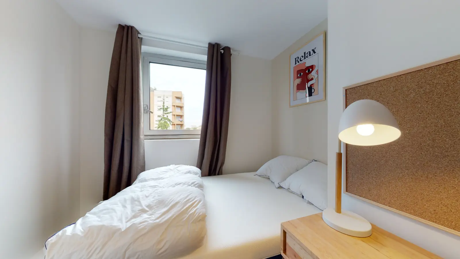 Flat Avenue Charles de Gaulle in Bois-Colombes