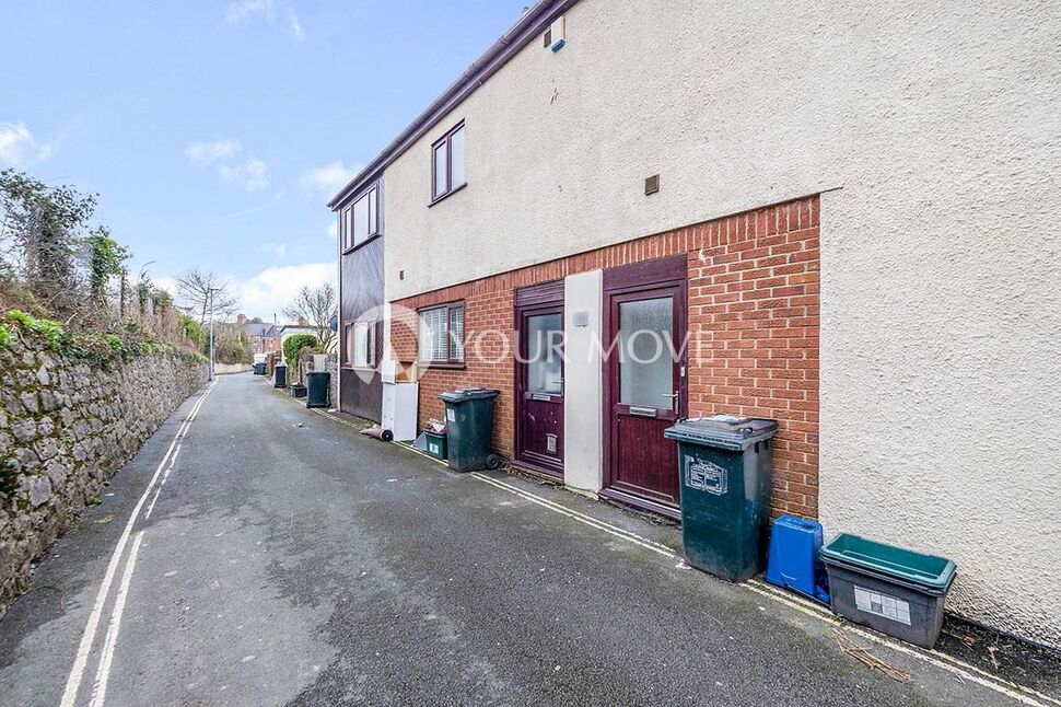 Flat Abbotsbury Road in Teignbridge