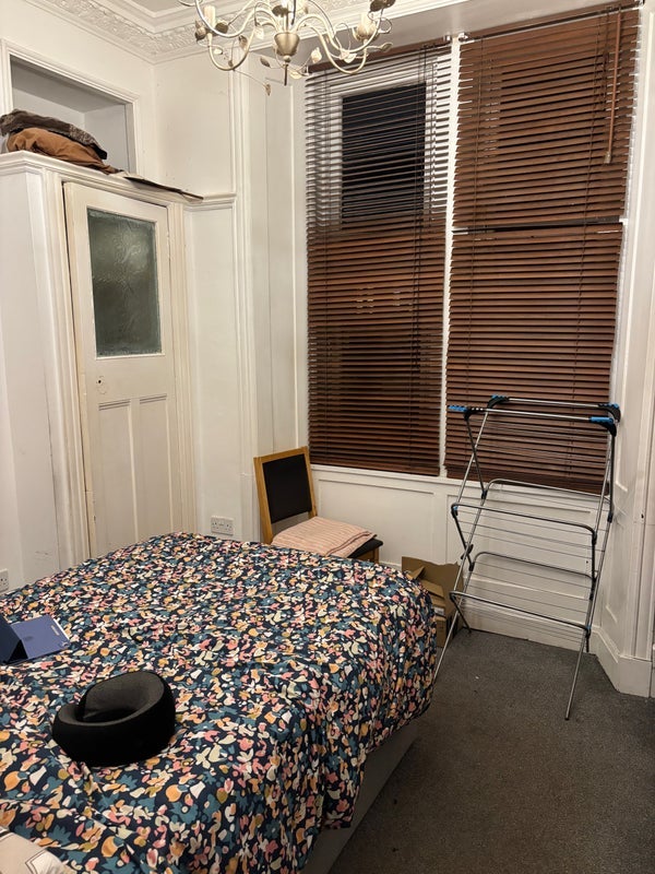 Room Craigpark Drive in Glasgow