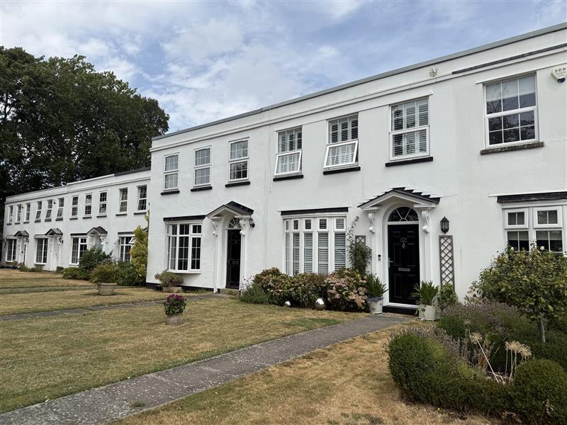 Room Naunton Park Close in Cheltenham