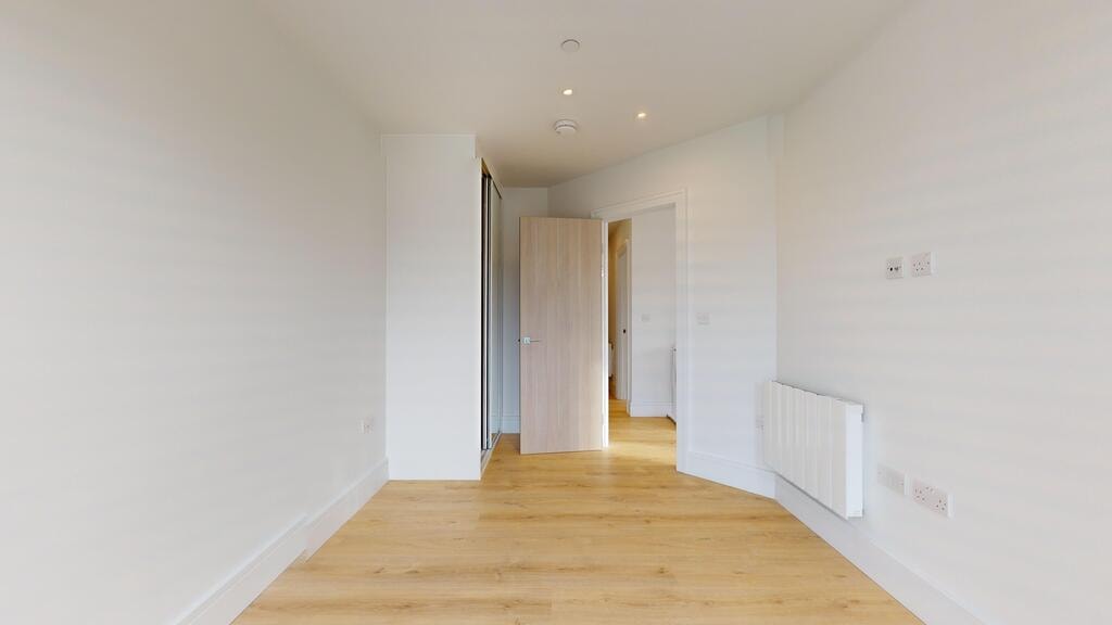 Flat Beverley Way in Greater London