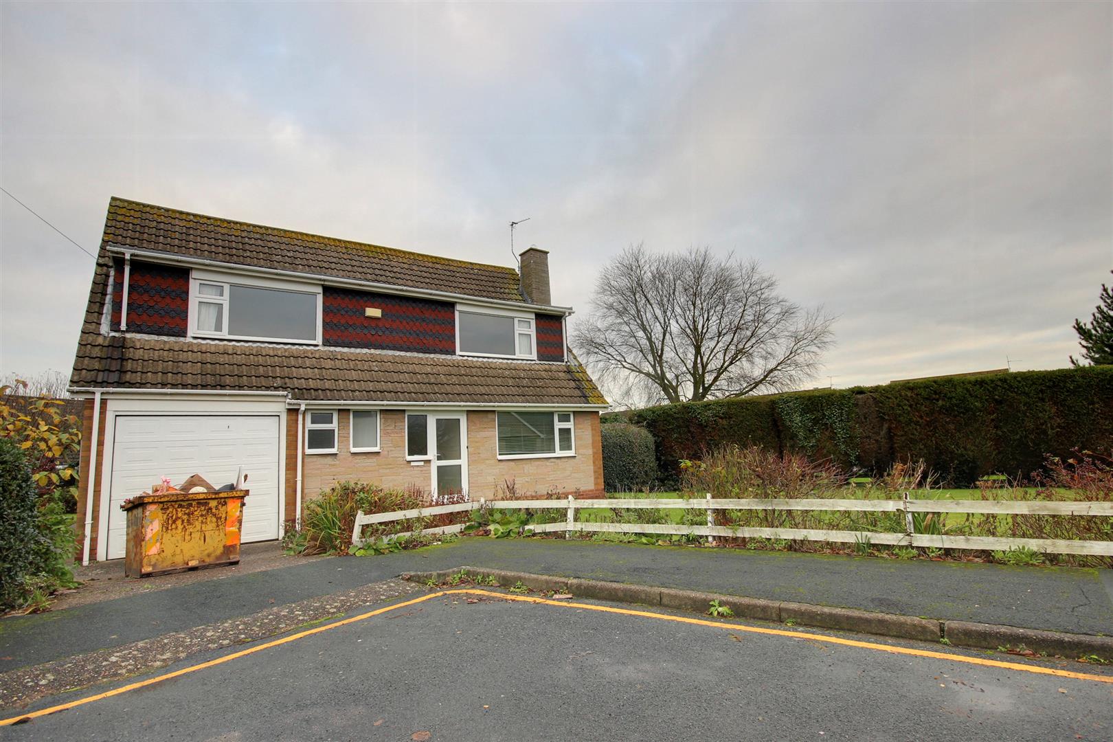House Brantingham Close in Cottingham