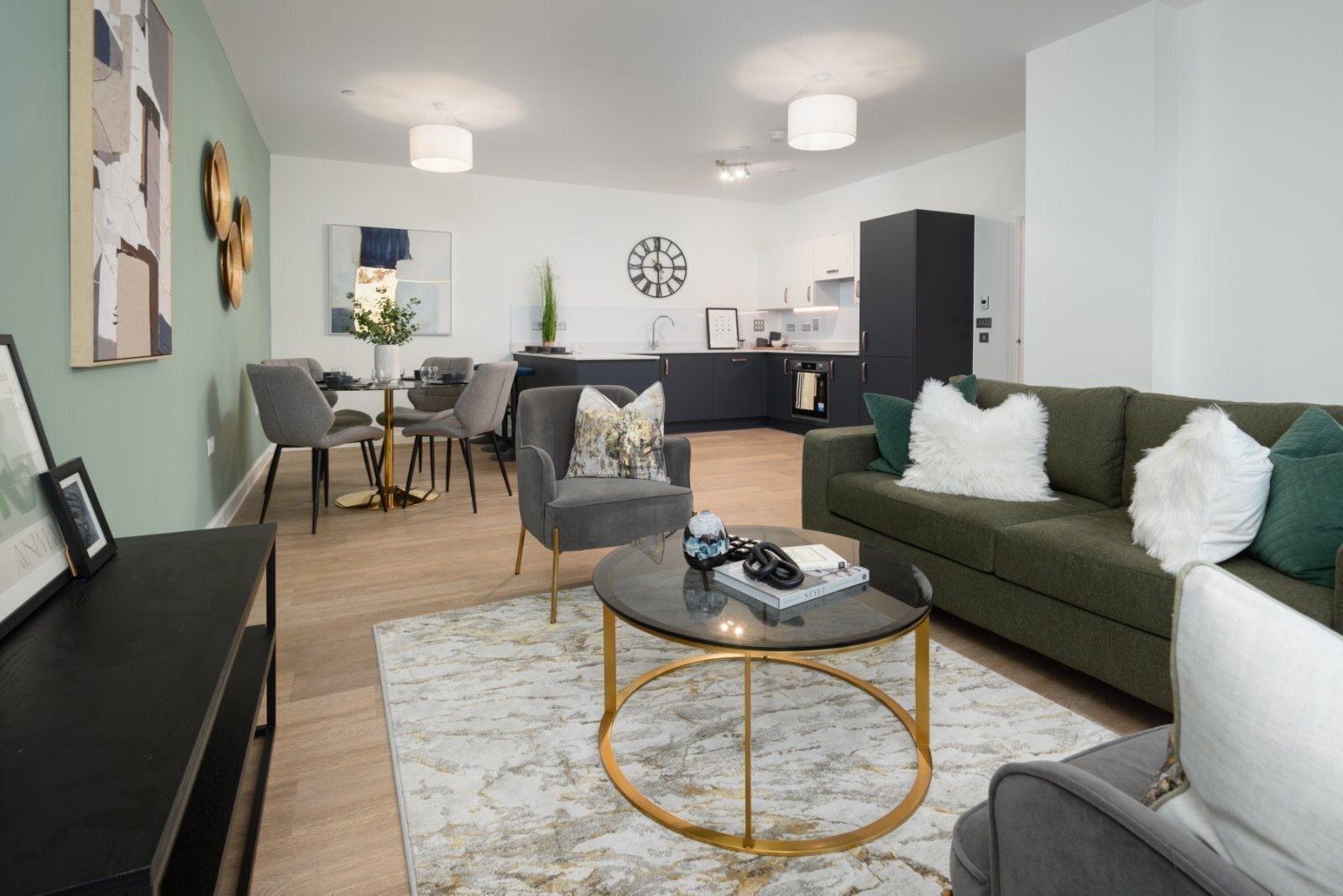 Flat Millers Close in Elmbridge