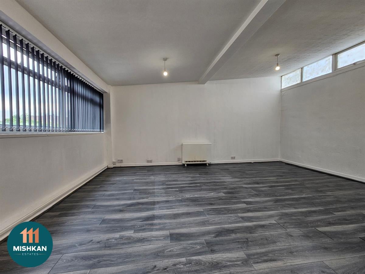 Flat Lord Lane in Failsworth