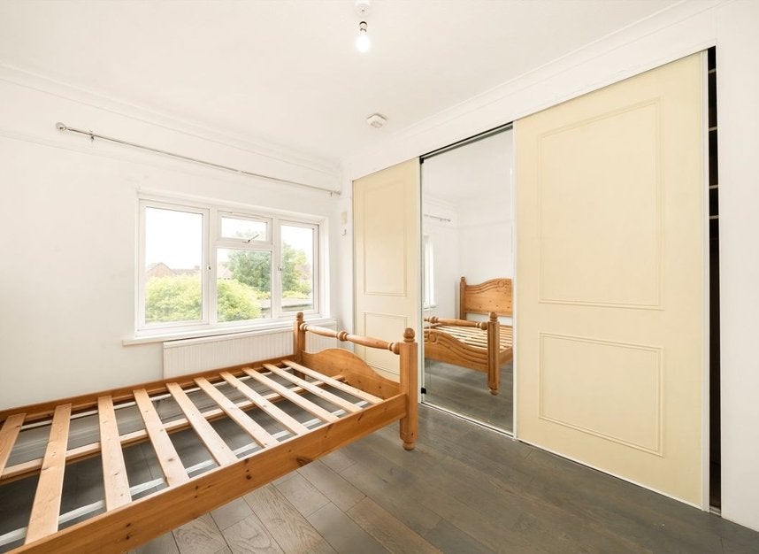 House Bilton Road in Greater London