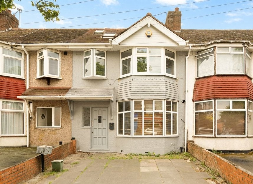 House Bilton Road in Greater London