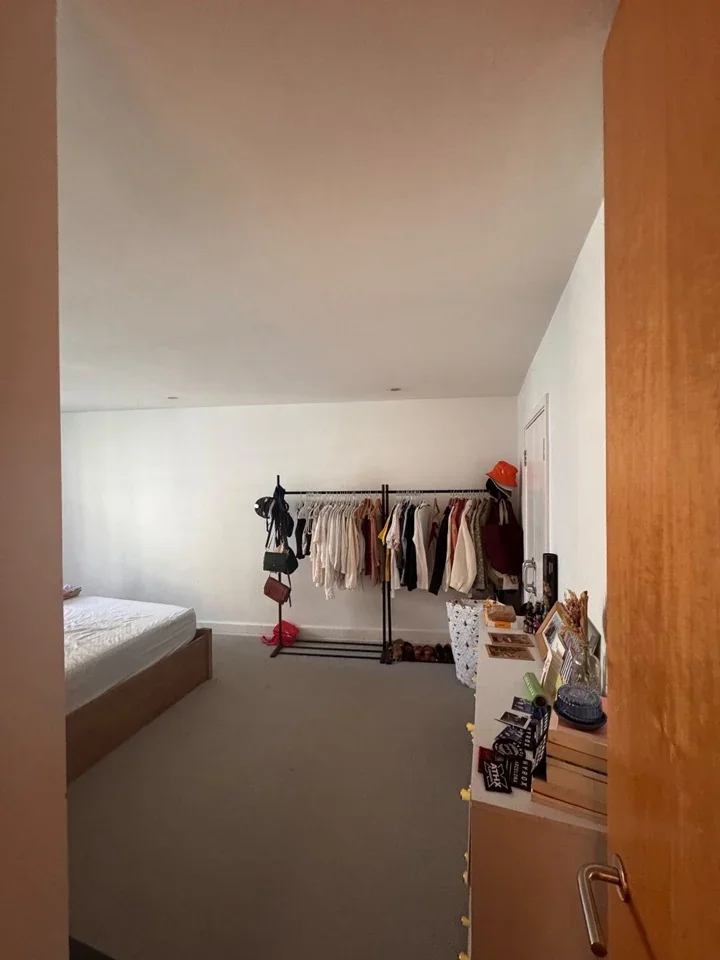 Room Borough High Street in Greater London
