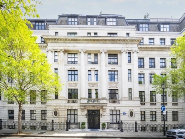 Flat Mansfield Street in City of Westminster