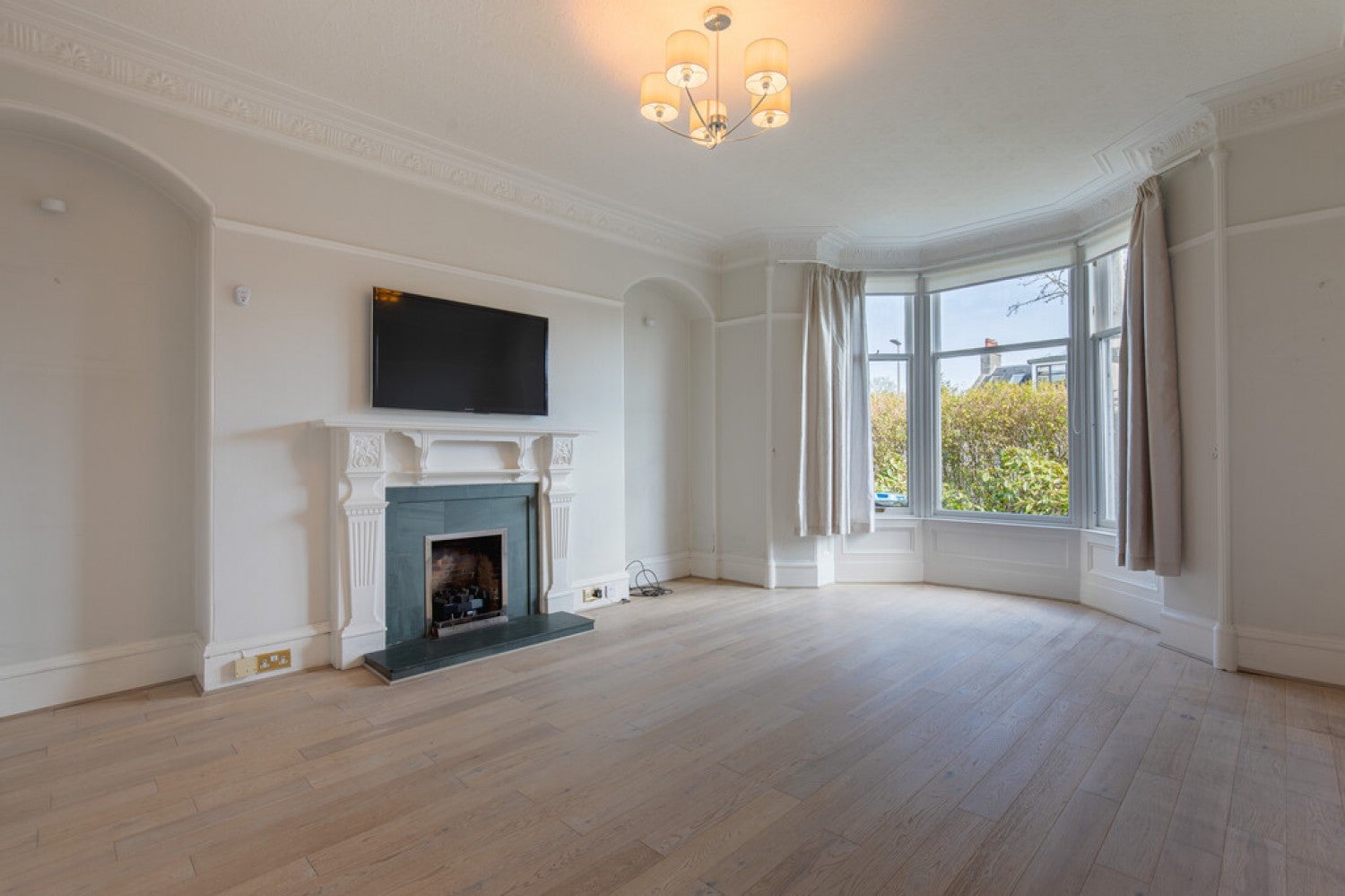 Flat Cairnaquheen Gardens in Aberdeen City