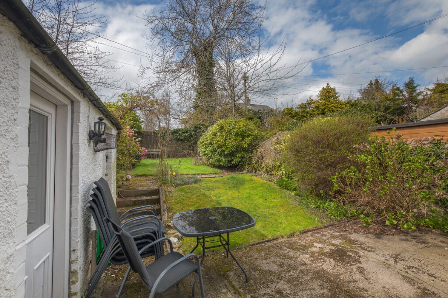 Flat Cairnaquheen Gardens in Aberdeen City