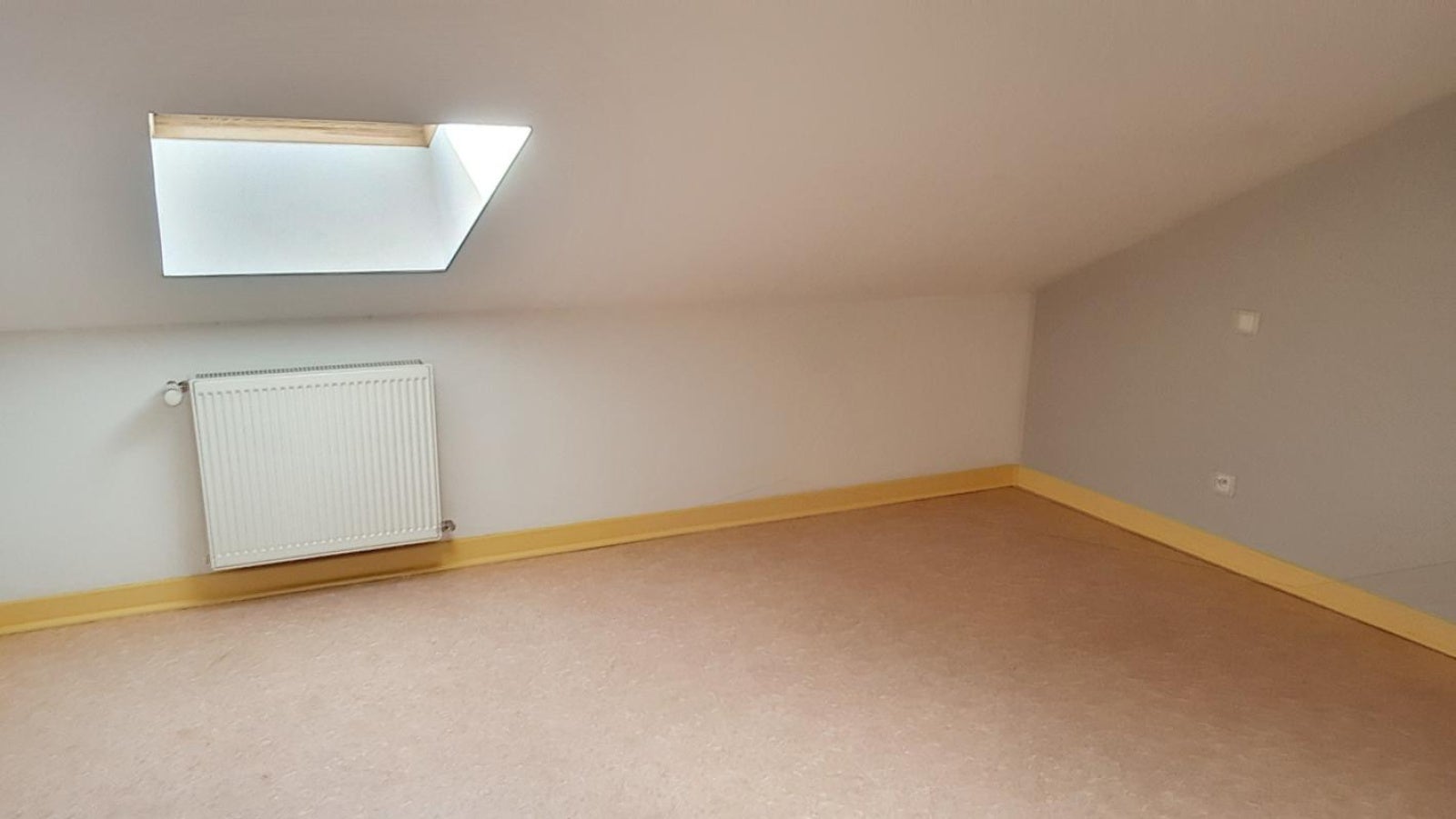 Flat Rue Charles Péguy in Roanne
