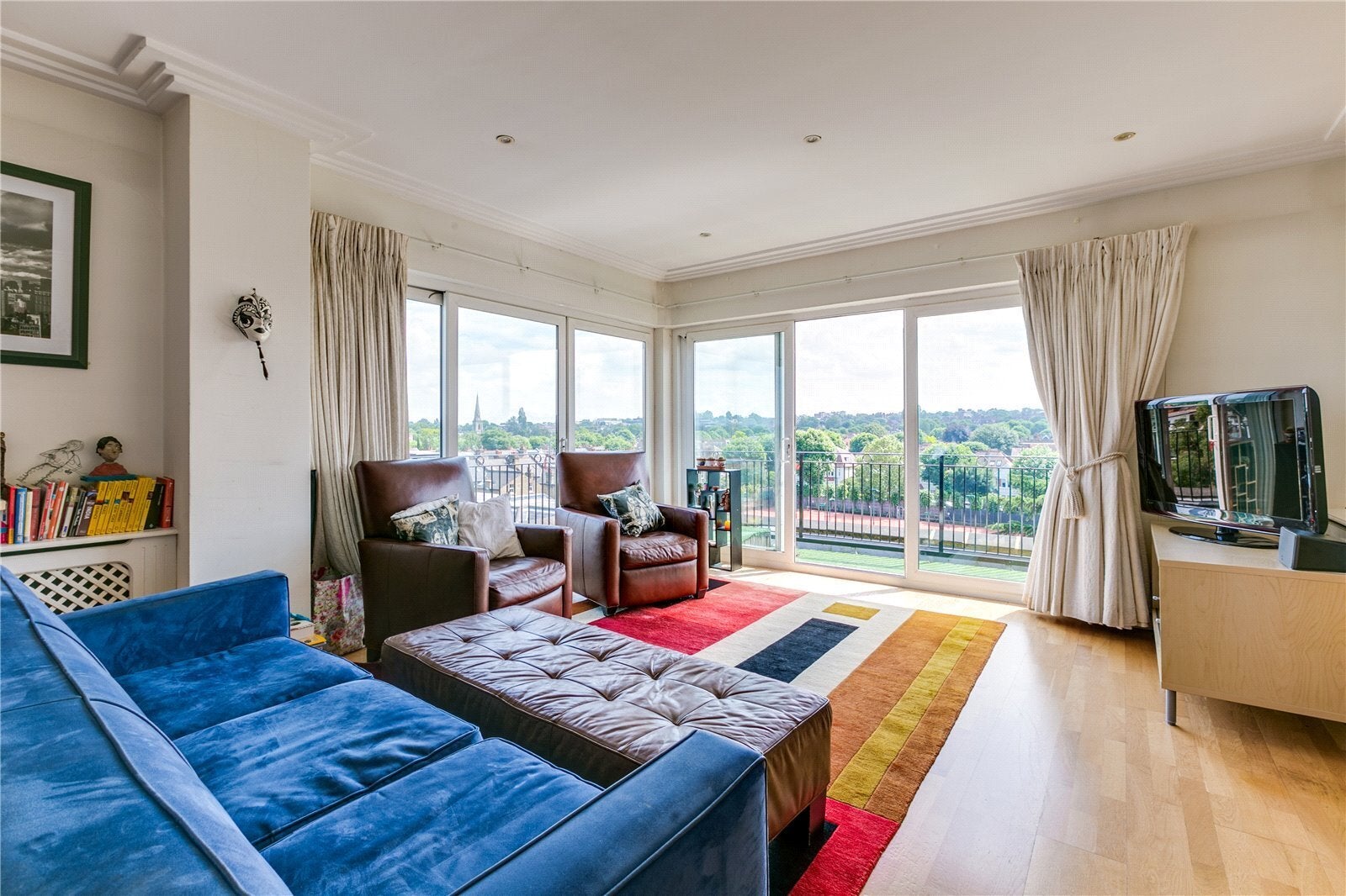 Flat Upper Richmond Road in Greater London