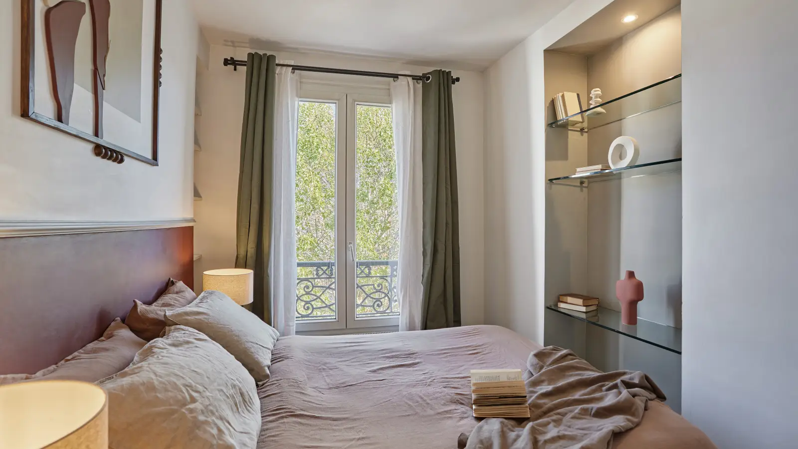 Flat Place Shimon Peres in Paris