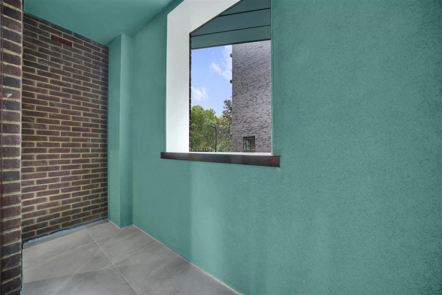 Flat Kingsland Road in Greater London