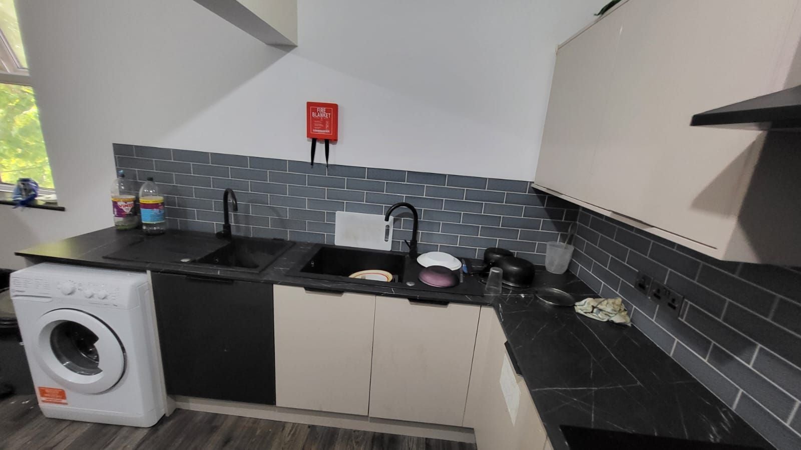 Room Wilmslow Road in Manchester
