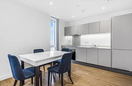Flat Bond Way in Bracknell