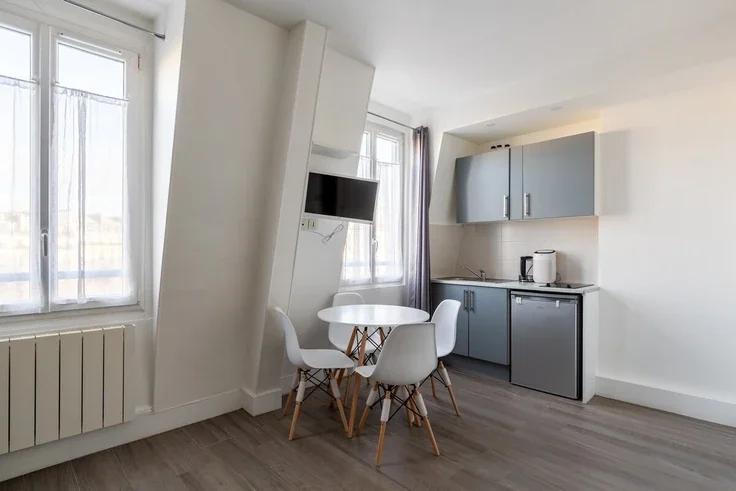 Flat Avenue des Ternes in Paris