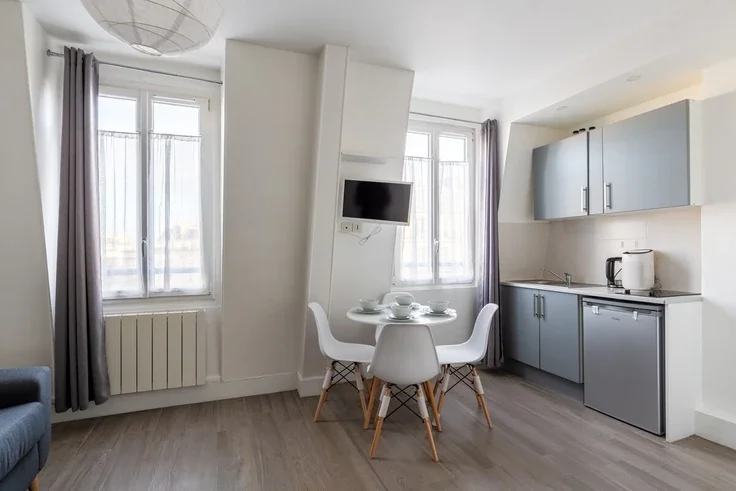 Flat Avenue des Ternes in Paris