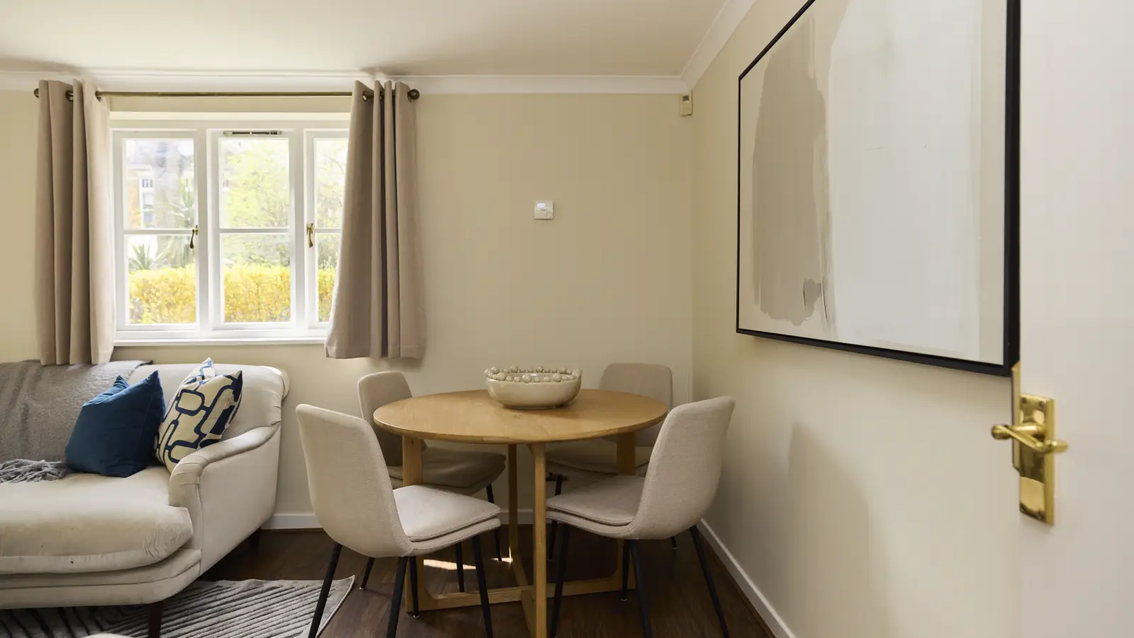 Flat Britannia Gate in Greater London