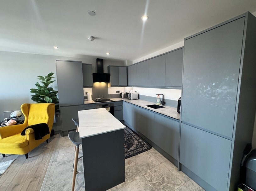 Flat Bowmars Lane in Leicester