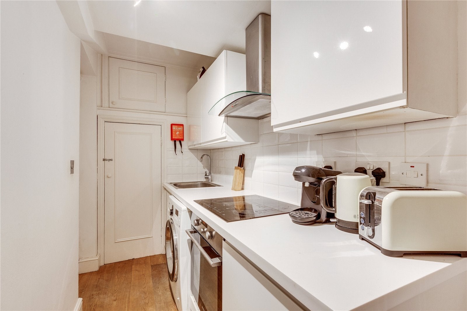 Flat Harrington Gardens in Greater London
