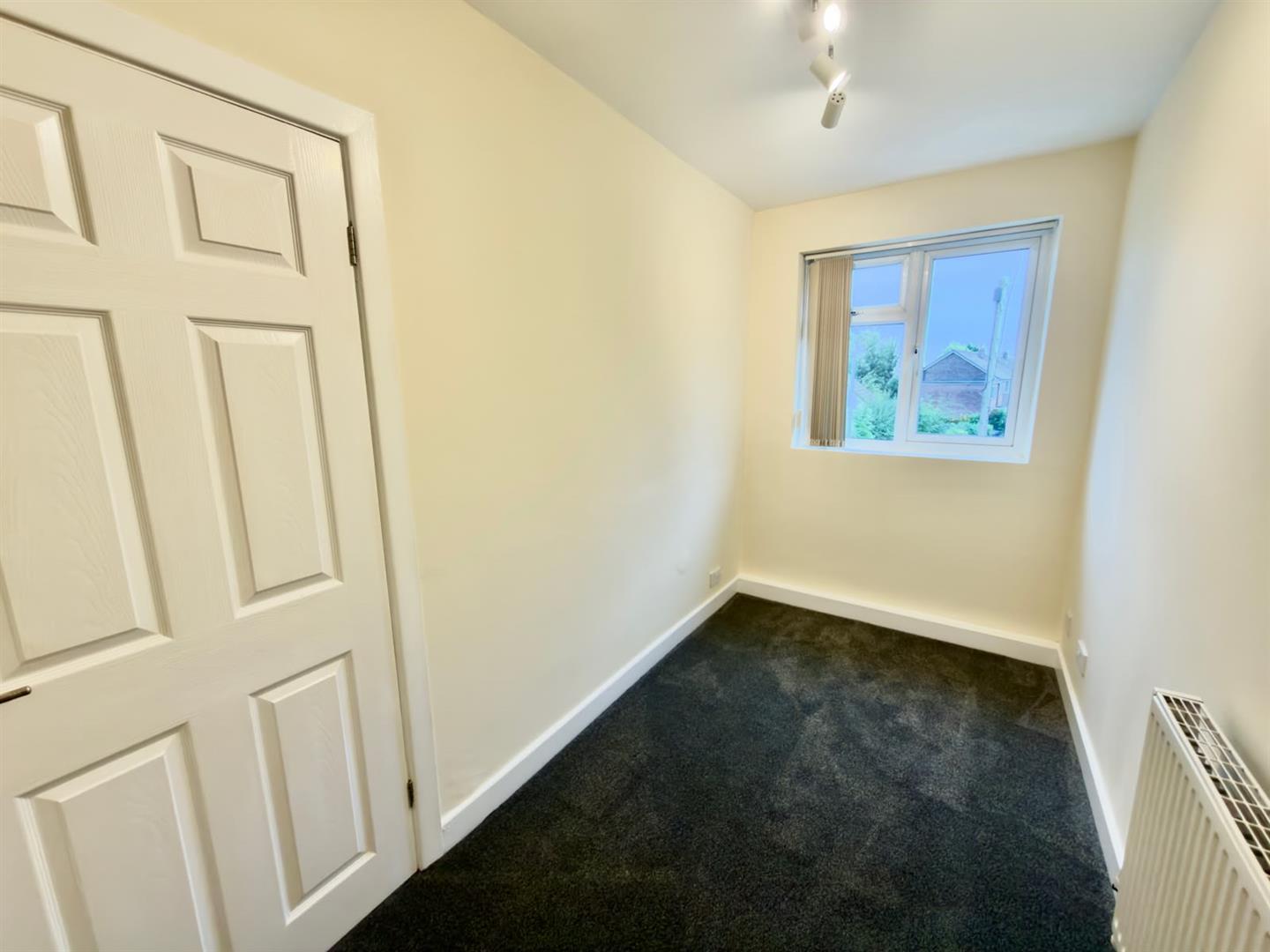 Flat King Lane in Leeds