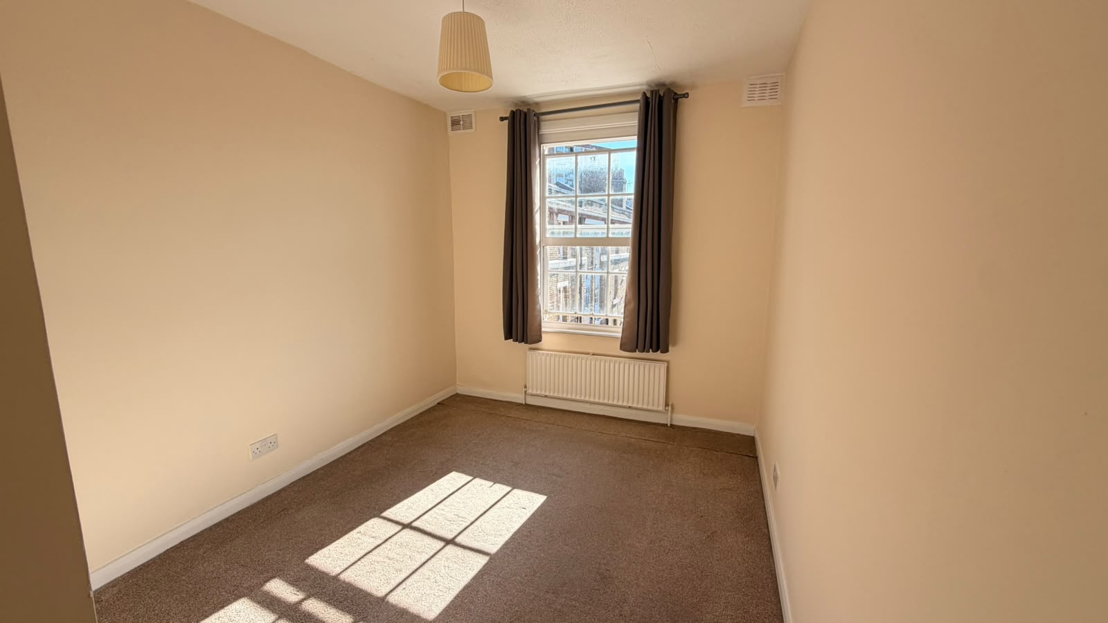 Flat Gibson Gardens in Greater London