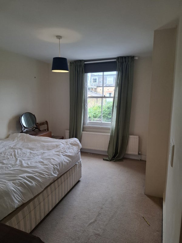 Room Cromford Road in Greater London