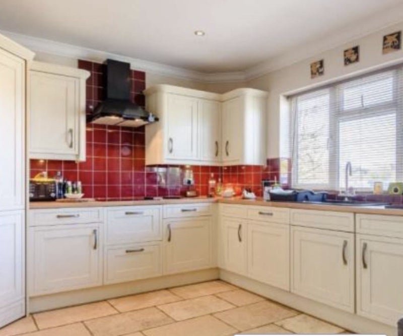 Room Bow Hill in Maidstone