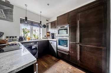 Flat British Grove in Greater London