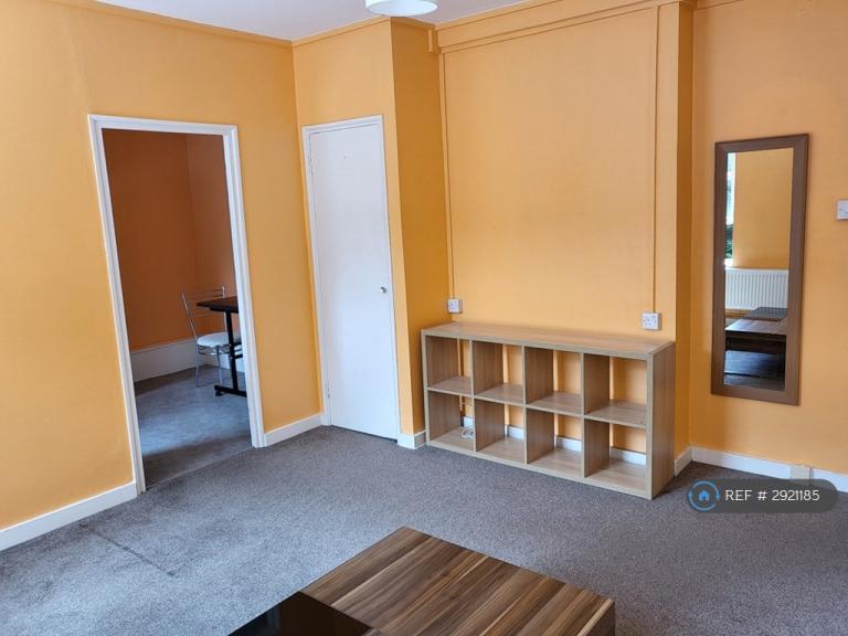 Flat Mill Row in Greater London