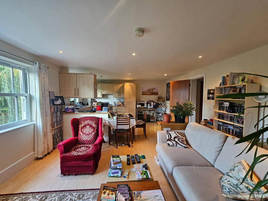 Flat Alonzo Place in Clevedon