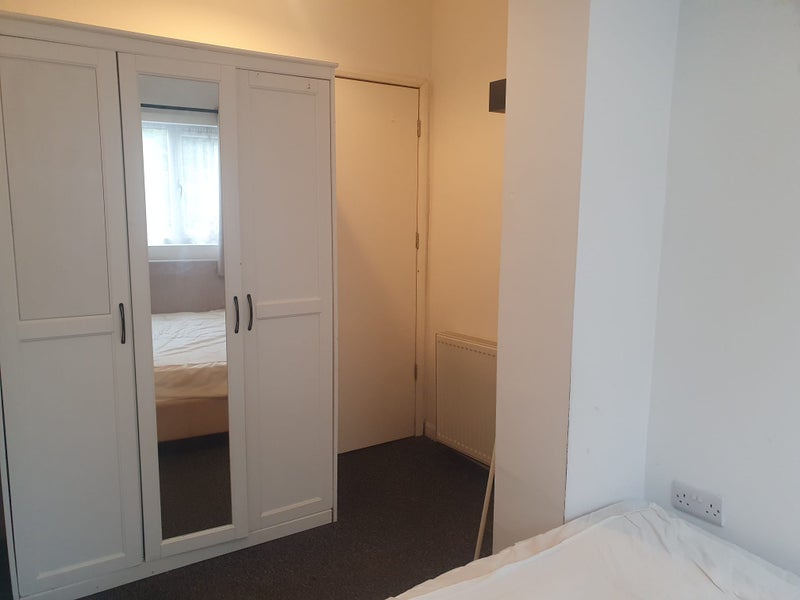 Room Bellhouse Road in Sheffield