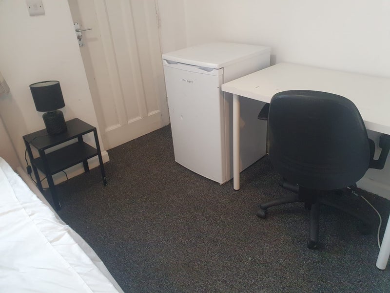 Room Bellhouse Road in Sheffield