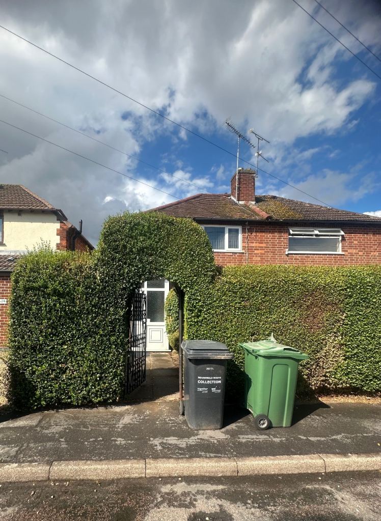 House Northfield Avenue in Charnwood