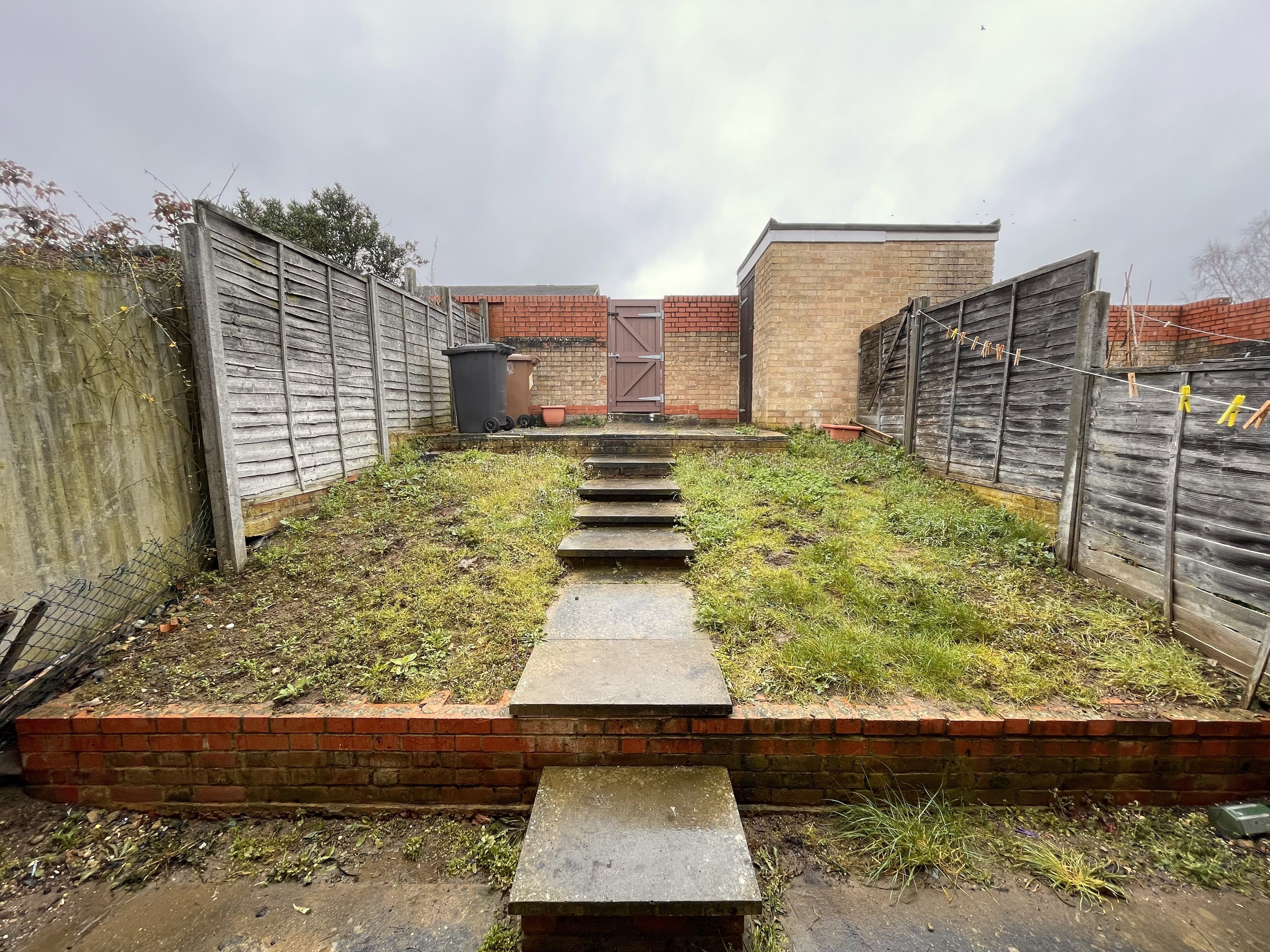 Flat Cowslip Close in Ipswich