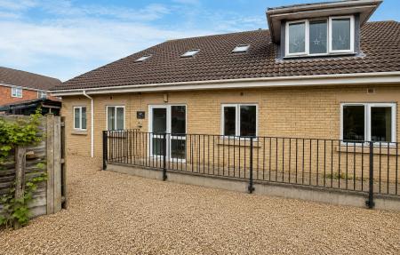 Flat Witham Way in Peterborough